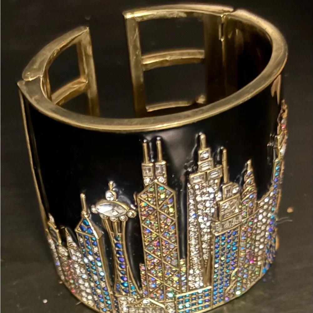 Heidi Daus Cityscape Skyline Bracelet Cuff Swarovski crystals double hinged M-L - Picture 4 of 11